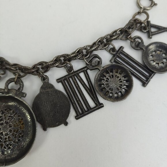 ART Arthur Pepper 13 Timepiece Clock Charm Bracelet Silver Tone Chunky 7.5" VTG - Picture 11 of 15